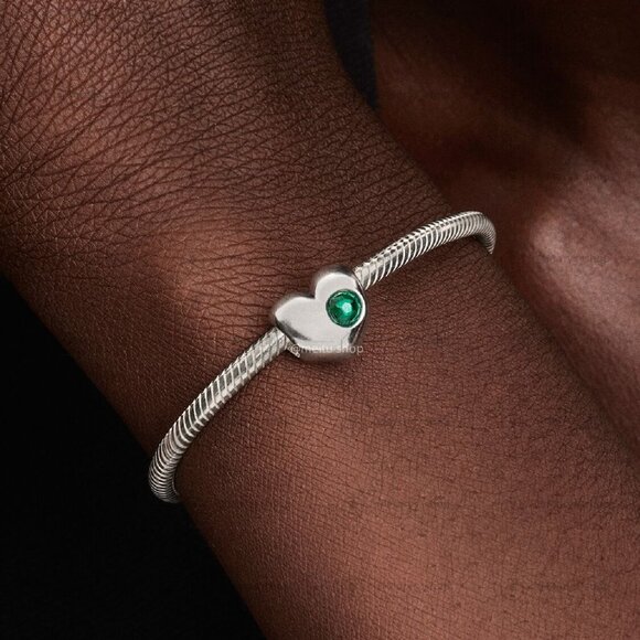 Pandora Engravable Green Stone Heart Charm - Picture 6 of 6